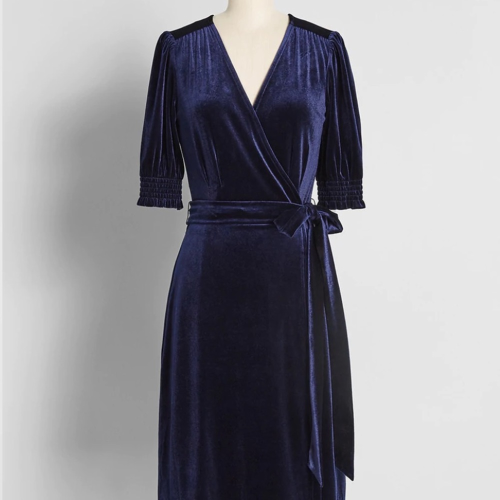 ModCloth Wrapped in Elegance Velvet Mini Dress (NWT!)